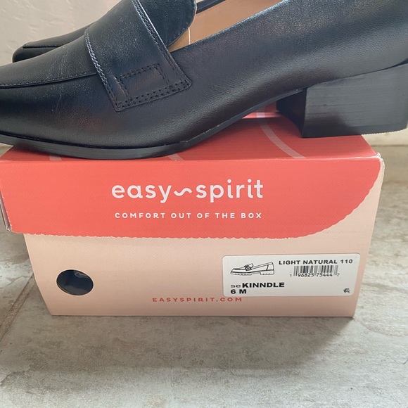 Black shoes - Easy Spirit - Picture 4 of 4